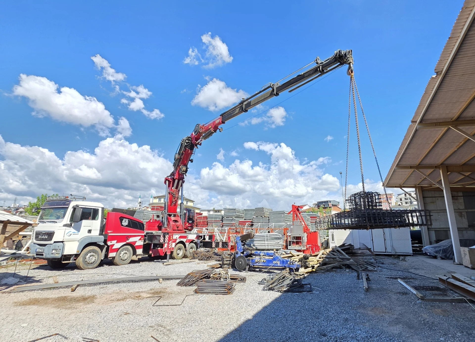 Mobile Crane 75 Tons