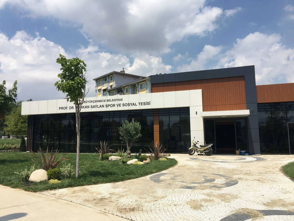 BÜYÜKÇEKMECE SOSYAL VE SPOR TESİSLERİ
