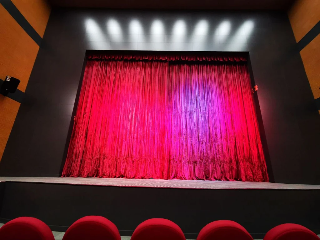 KARTEPE FINE ARTS HIGH SCHOOL CONFERENCE HALL