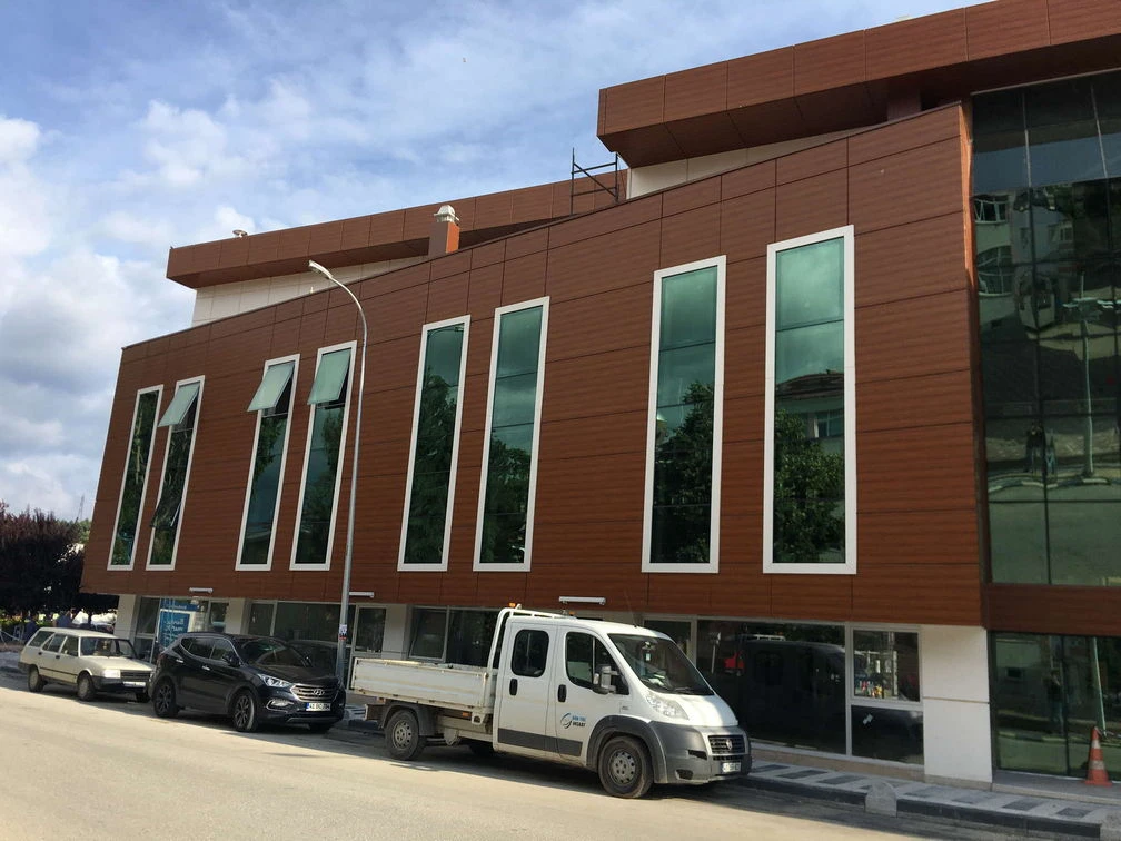 PAZARYERİ TRADE AND CULTURAL CENTER