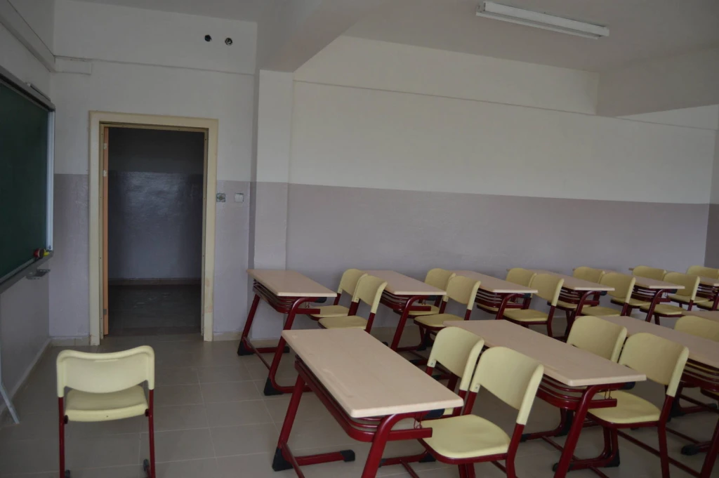 TÜPRAŞ 50th ANNIVERSARY HIGH SCHOOL RENOVATION WORKS